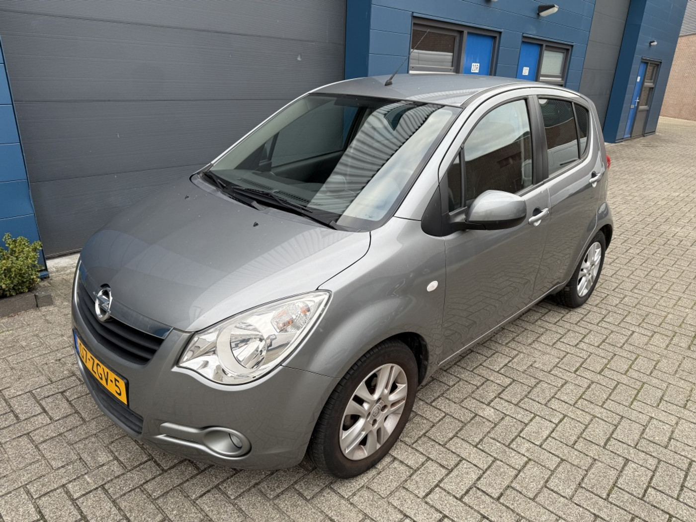 Foto van Opel Agila
