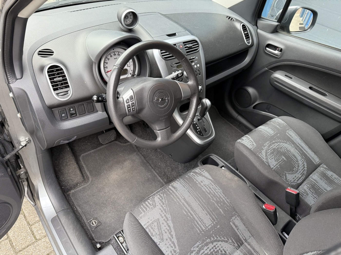 Foto van Opel Agila
