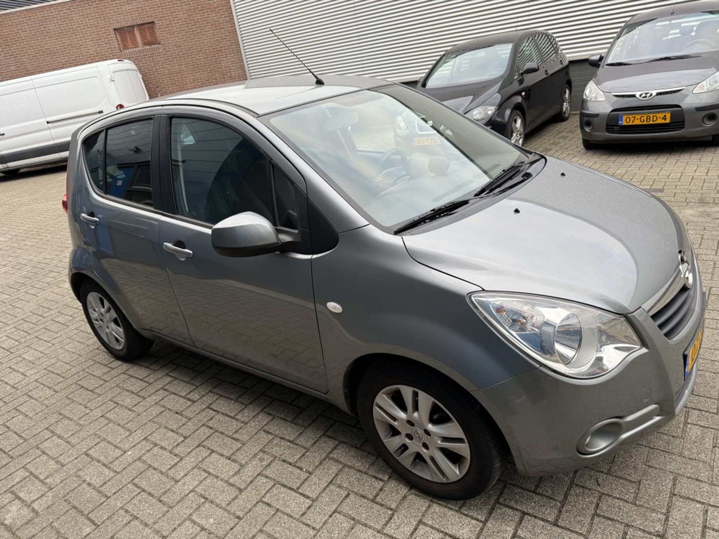 Foto van Opel Agila