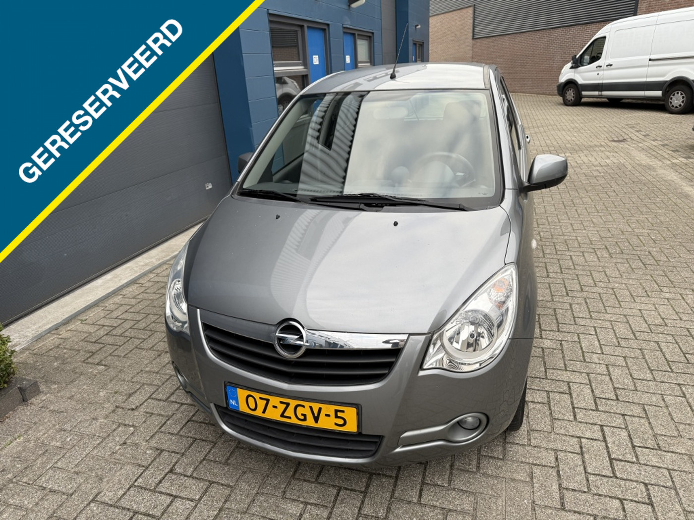 Opel Agila 1.2 Edition Airco PDC Trekh DealerOh 1eEignr!! 2012 - voorkant