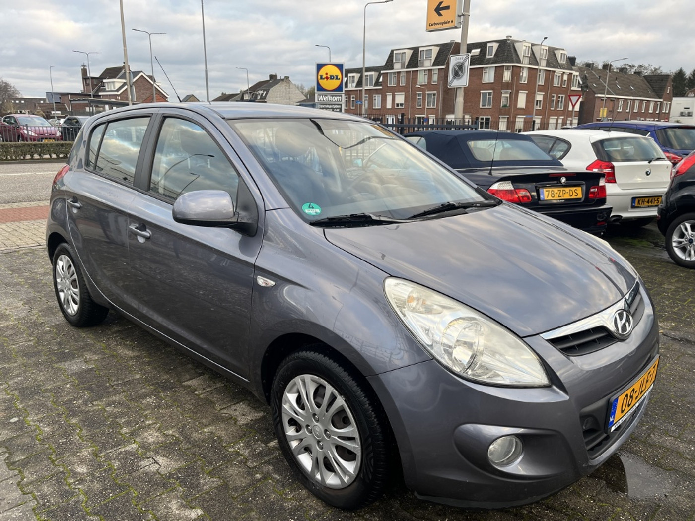 Hyundai I20 GERESERVEERD !!!!!!!!!! 2009 - voorkant