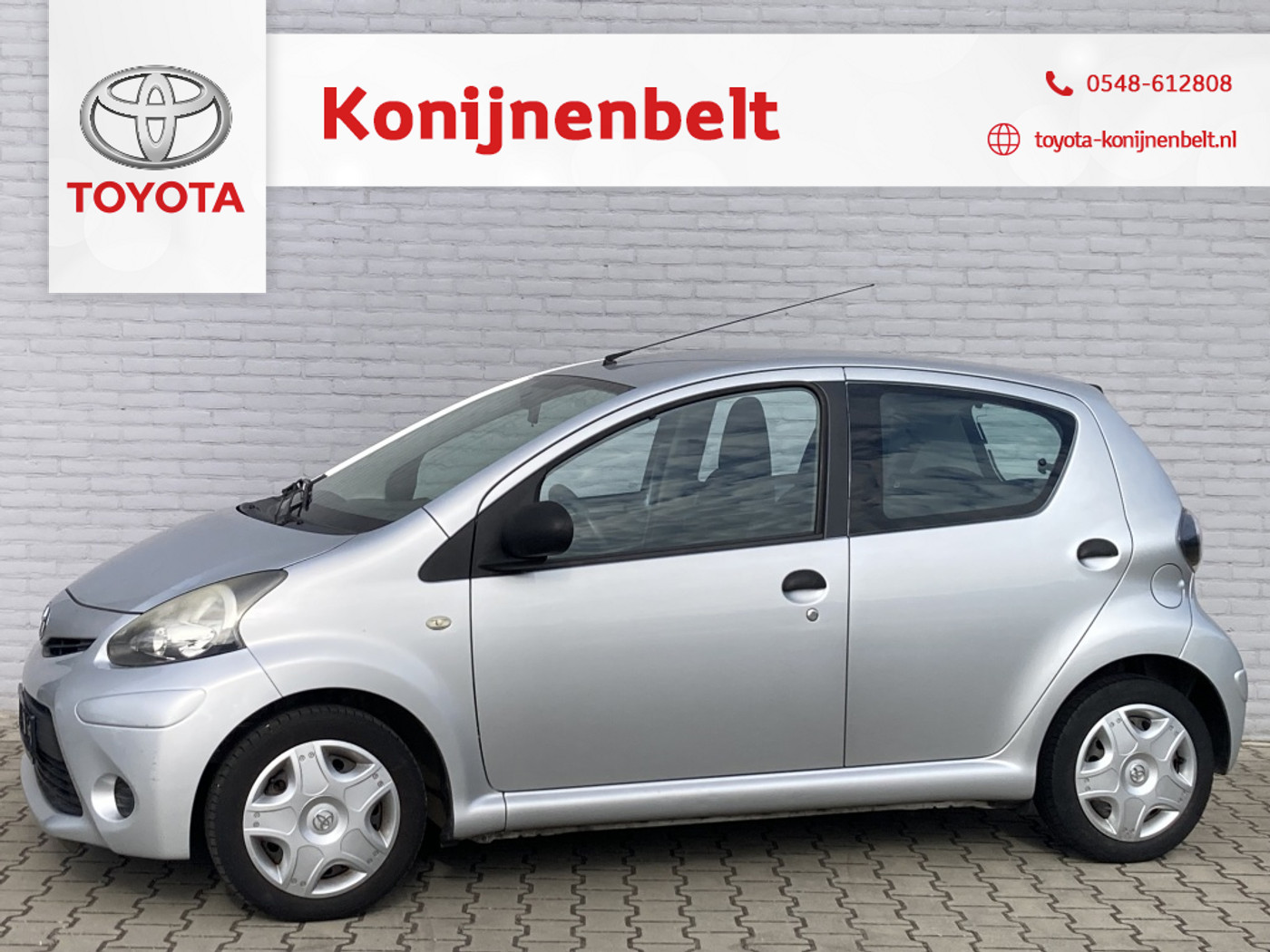 Toyota Toyota Aygo 1.0 VVT-i Comfort 5-deurs | Airco | NL auto | Stuurbekrachtiging 2013 - voorkant