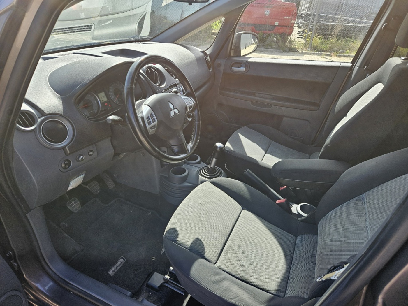 Foto van Mitsubishi Mitsubishi Colt