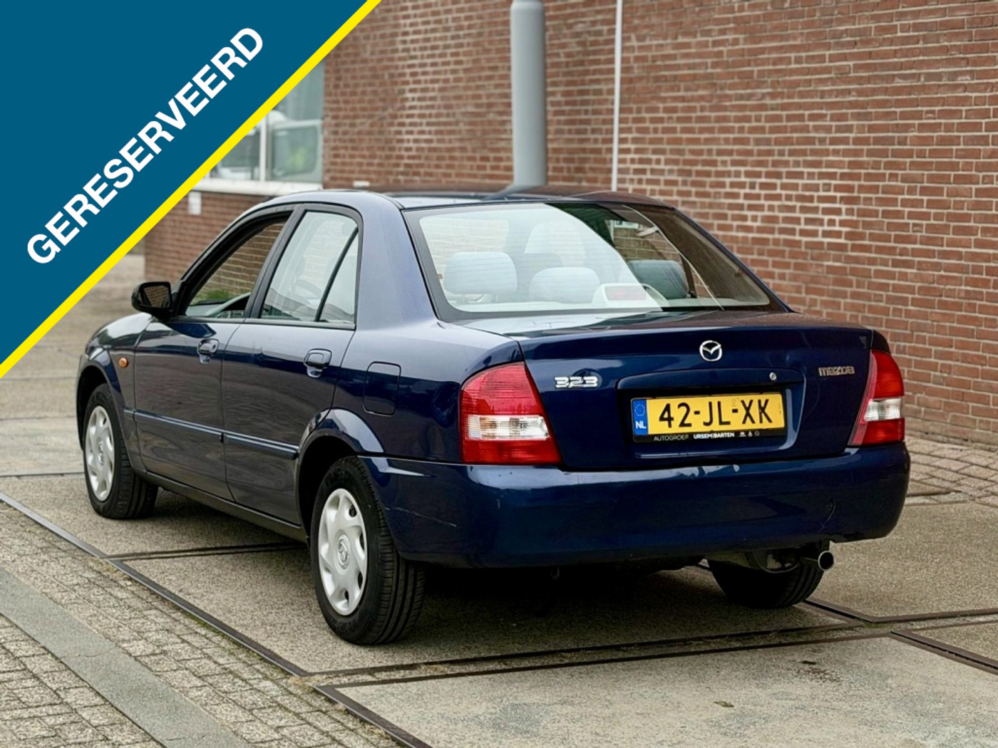 Foto van Mazda Mazda 323