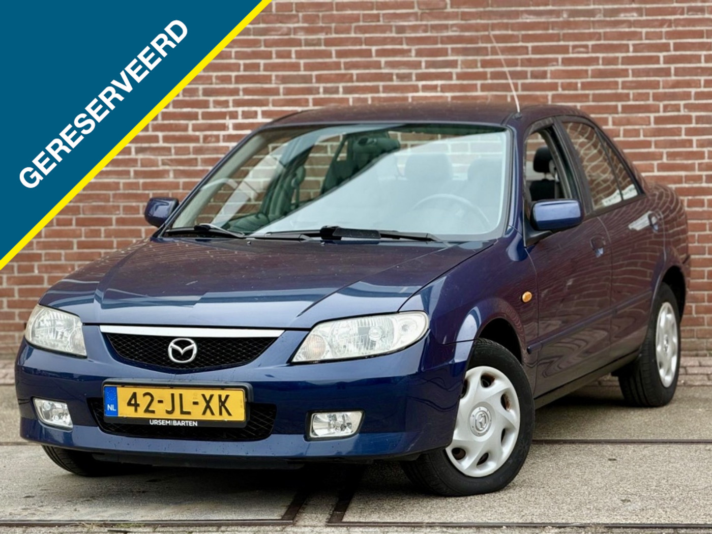 Mazda Mazda 323 1.6i Touring |AIRCO |NIEUWE APK |NAP 2002 - voorkant