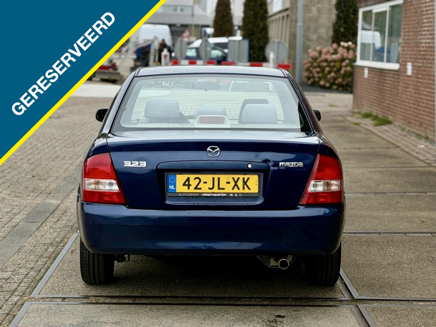 Foto van Mazda Mazda 323