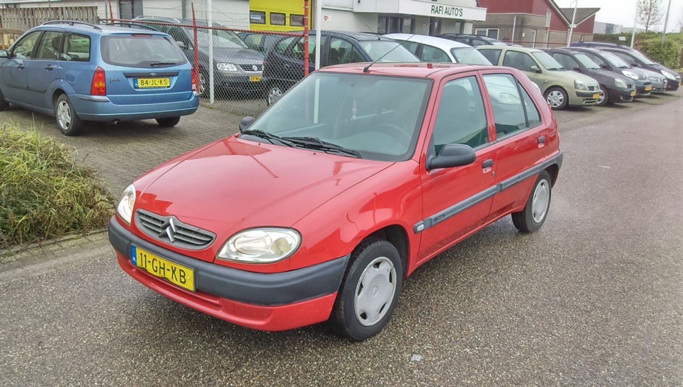 Citroen Saxo 1.1i Asics Summer Ed 2000 - voorkant