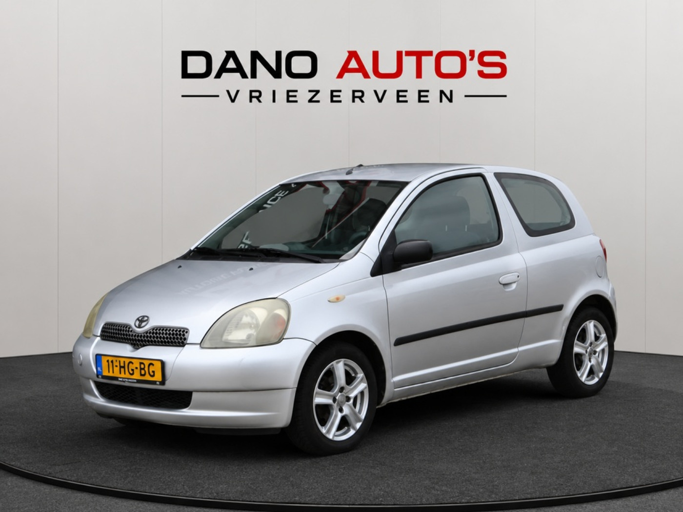 Toyota Toyota Yaris 1.3 16V VVT-i Luna Stuurbekrachtiging/APK 07-2027 2001 - voorkant