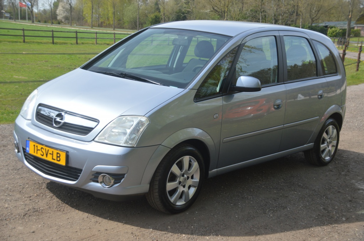Opel Meriva-a 1.6-16V Cosmo Automaat Airco Cruise 2006 - voorkant