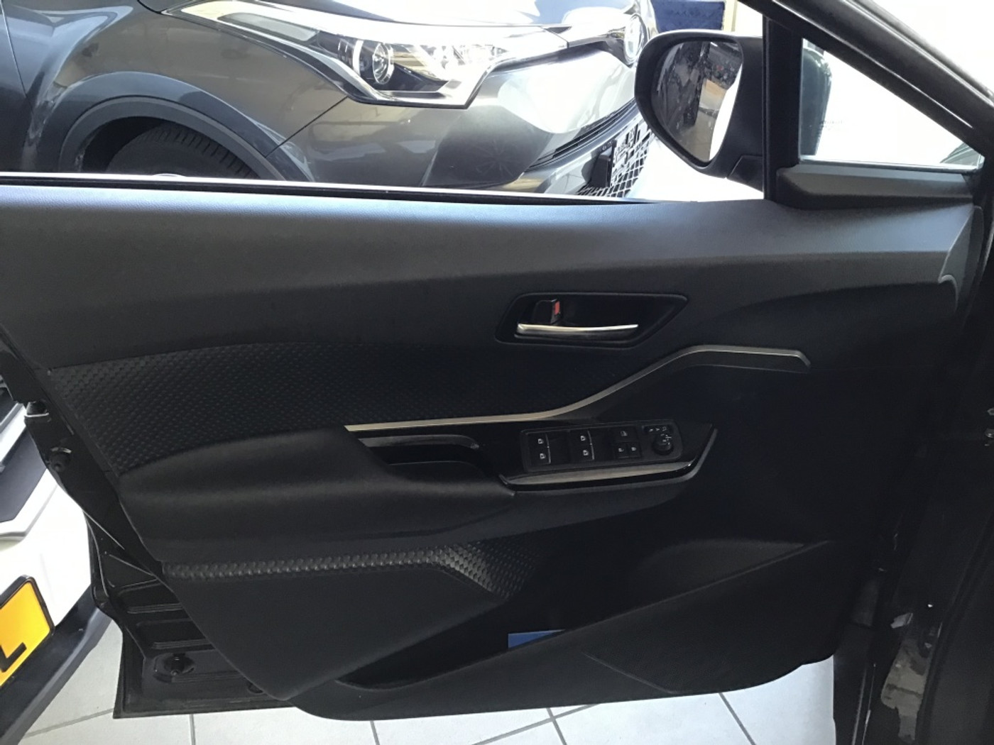Foto van Toyota Toyota C-hr