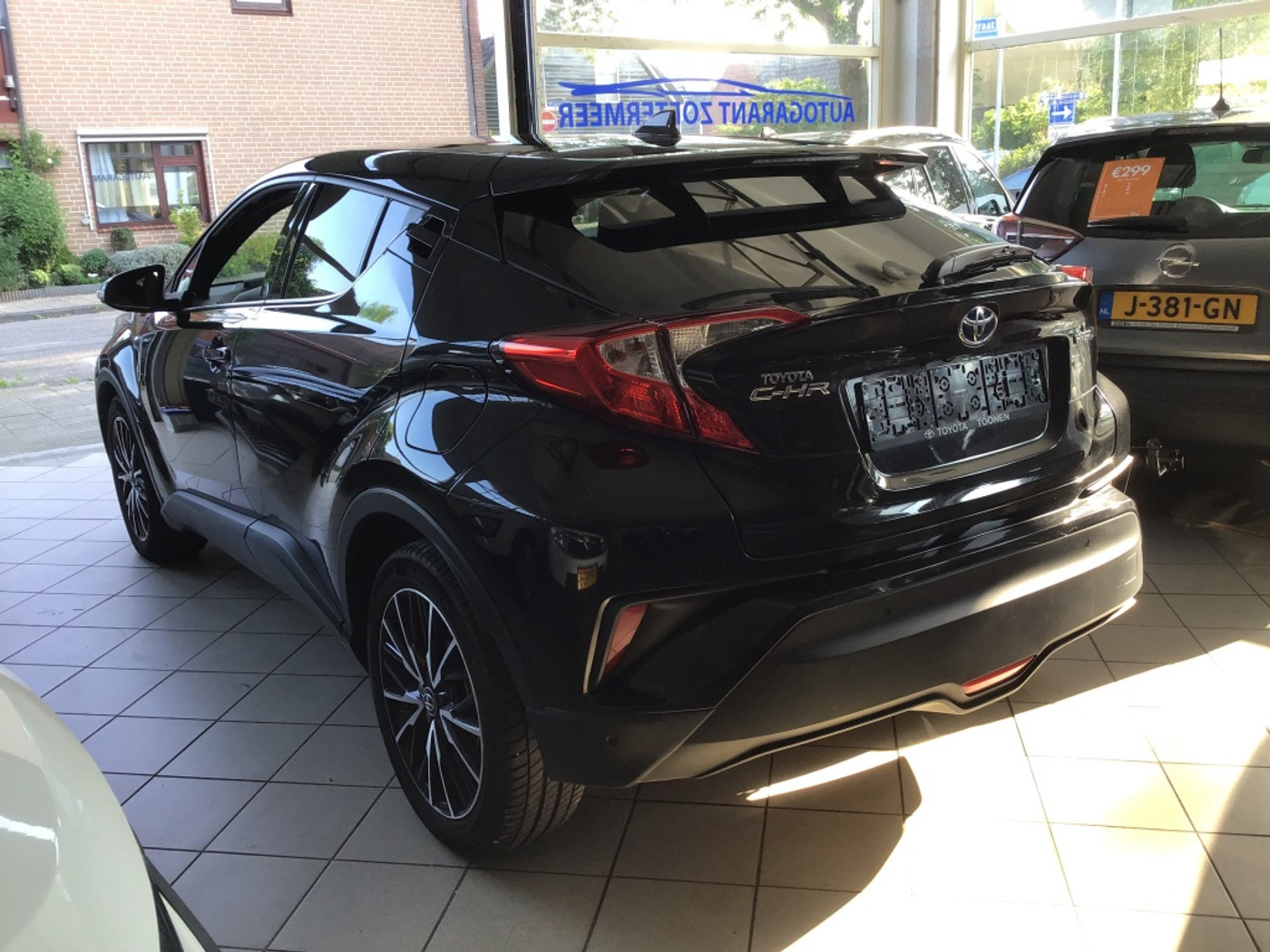 Foto van Toyota Toyota C-hr