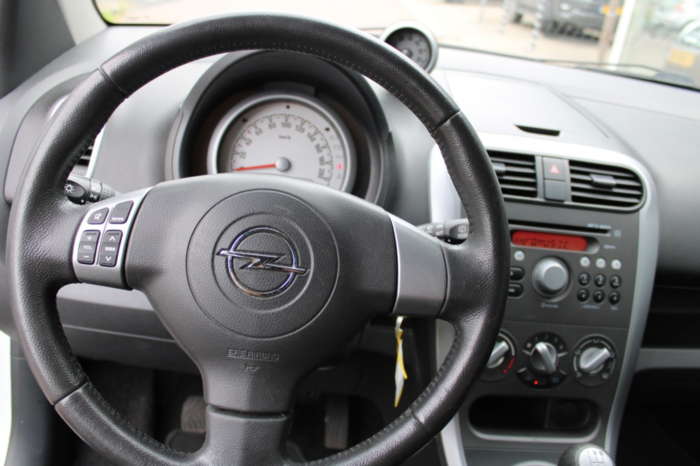 Foto van Opel Agila