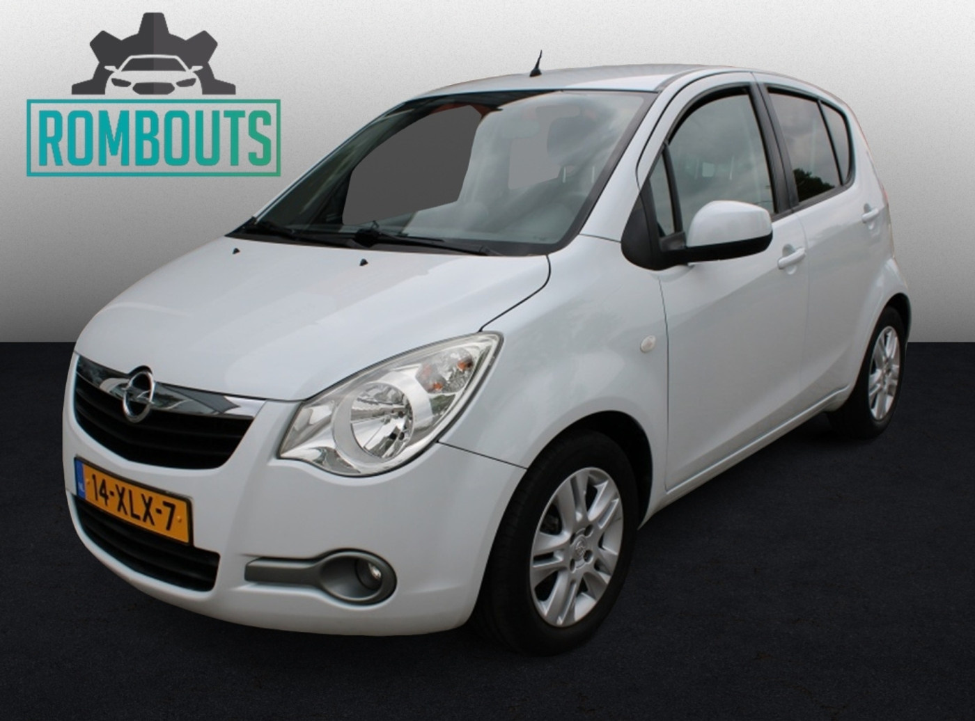 Opel Agila 1.2 Edition Airco / Trekhaak 2012 - voorkant