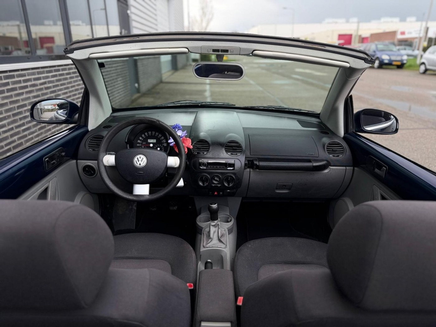 Foto van Volkswagen New Beetle Cabriolet