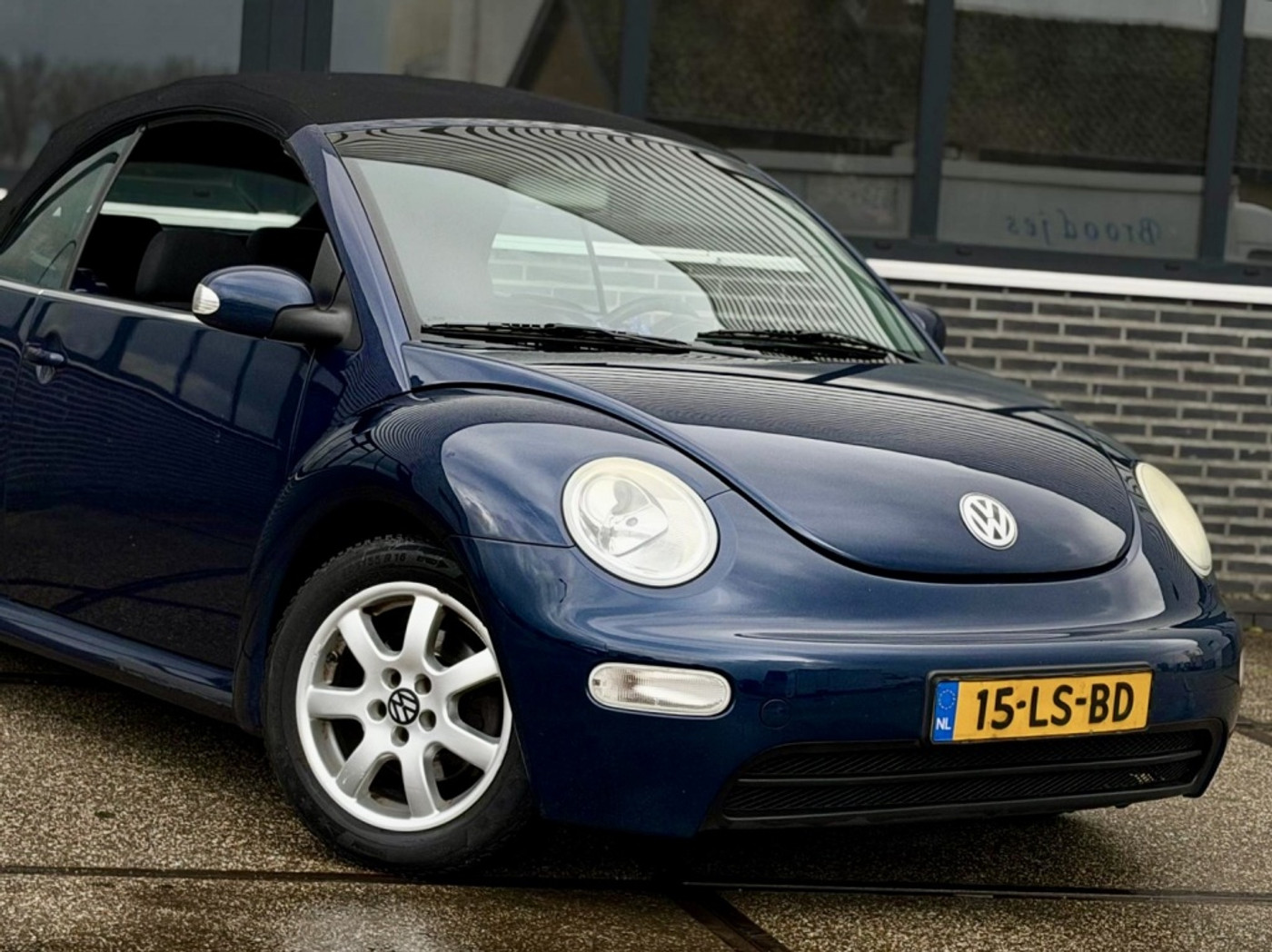 Foto van Volkswagen New Beetle Cabriolet