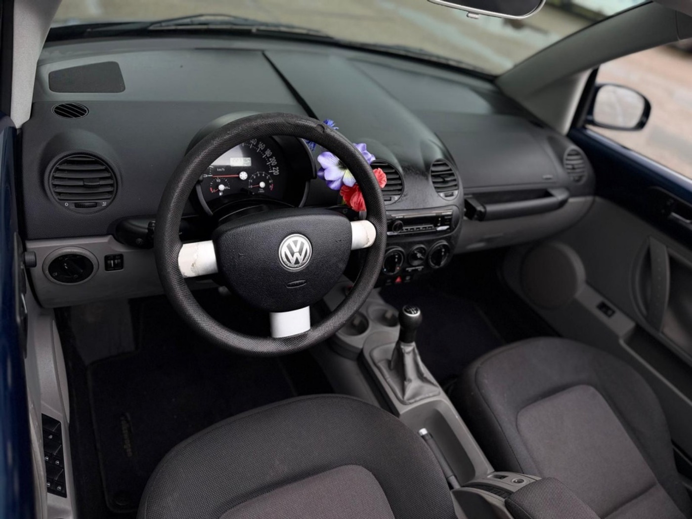 Foto van Volkswagen New Beetle Cabriolet
