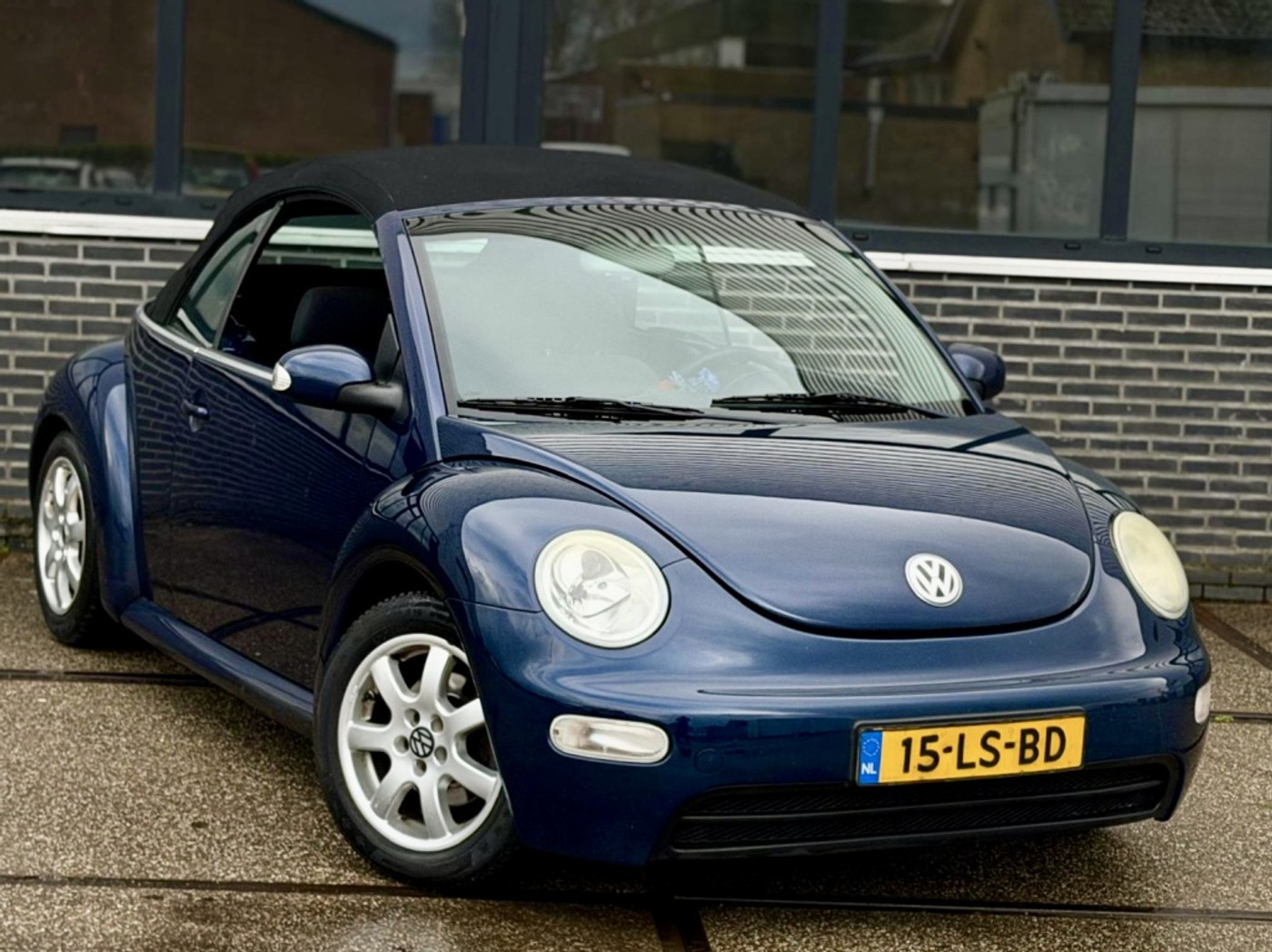 Foto van Volkswagen New Beetle Cabriolet