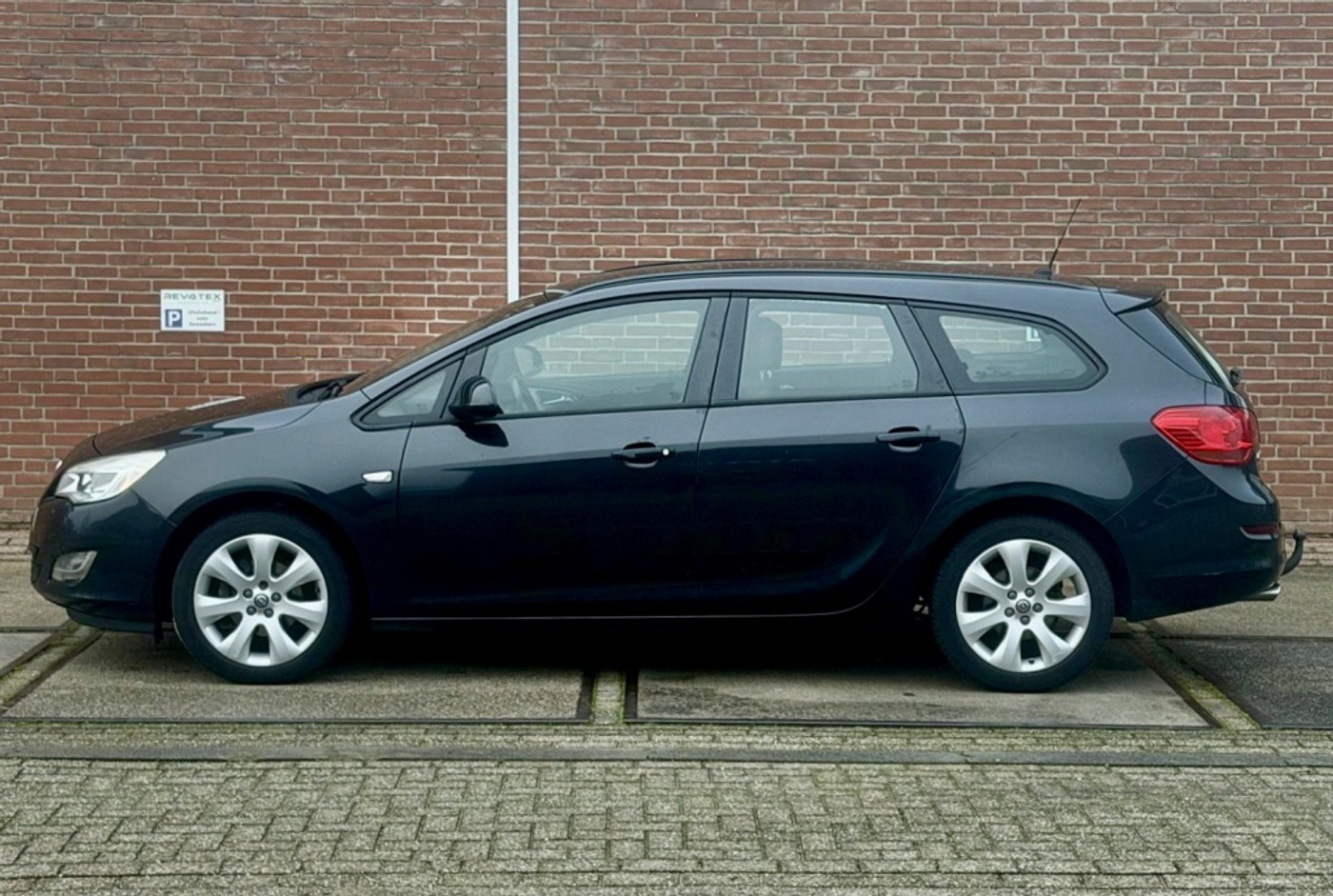 Foto van Opel Astra Sports Tourer