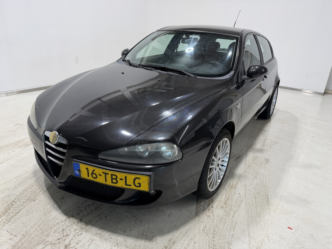 Alfa Romeo Alfa Romeo 147 1.9 JTD Collezione 2006 - voorkant