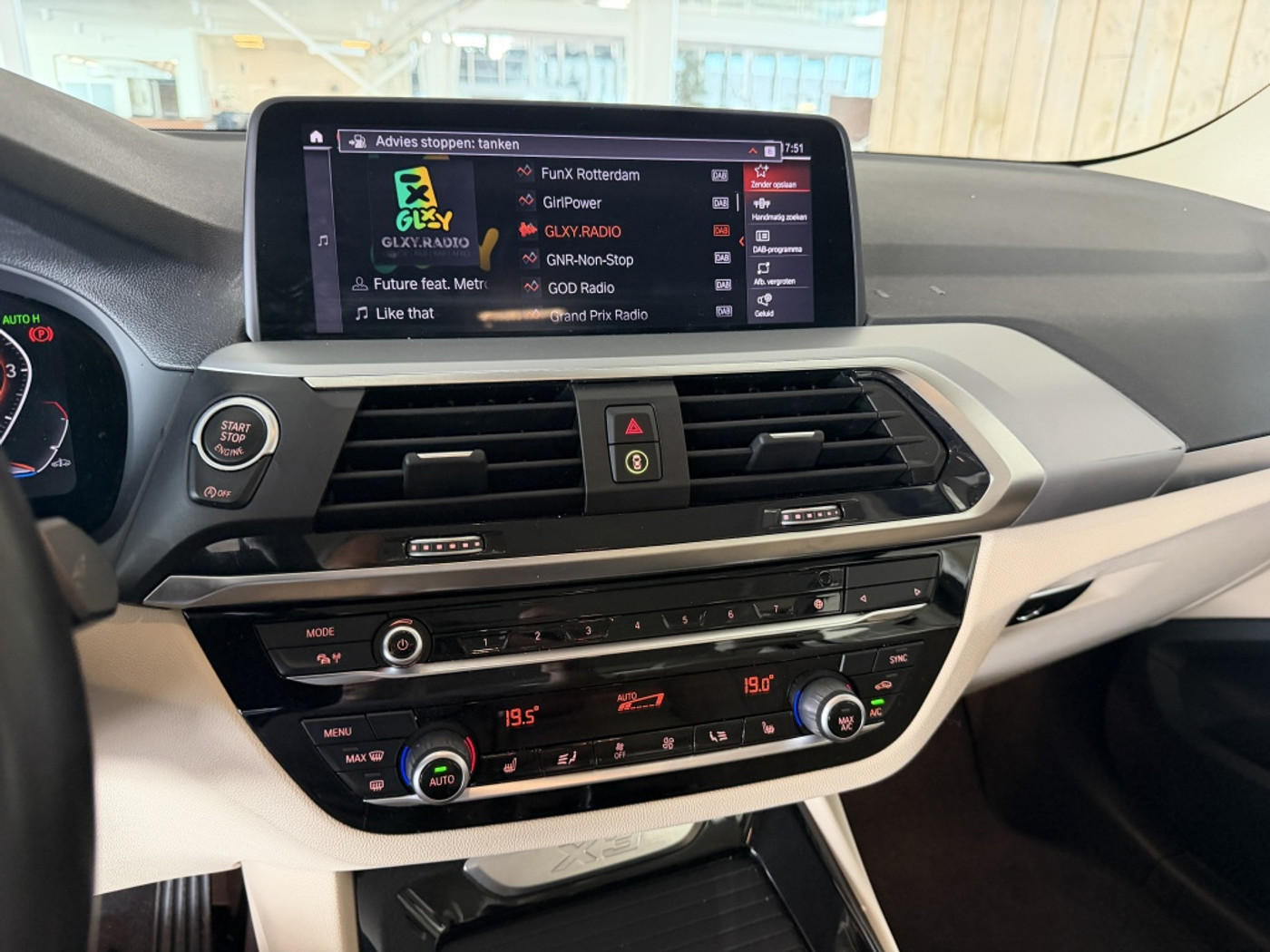 Foto van BMW X3 Xdrive20i