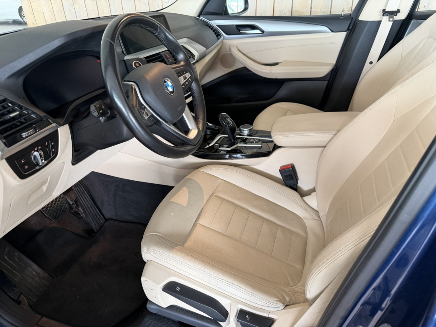 Foto van BMW X3 Xdrive20i