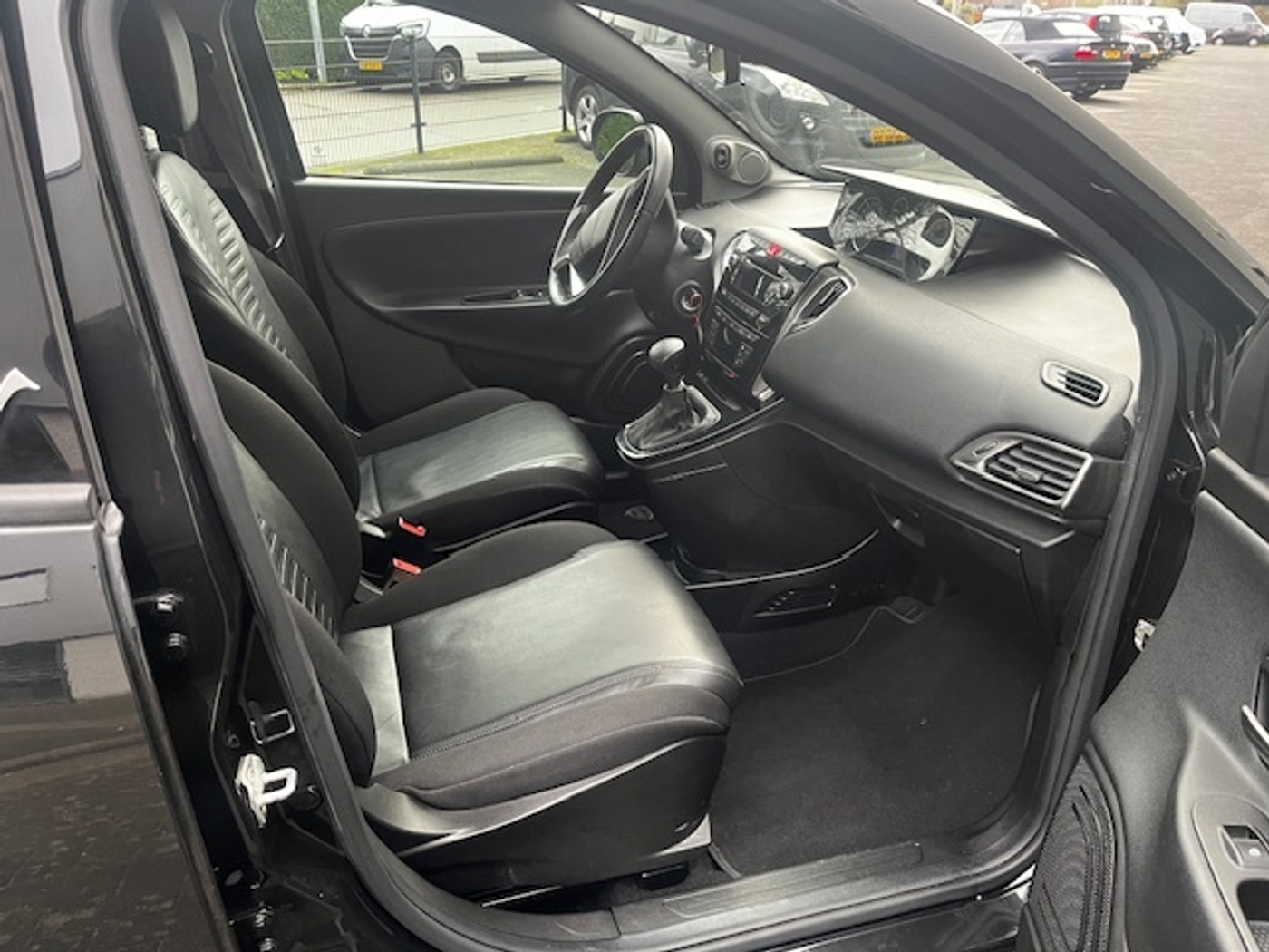 Foto van Lancia Ypsilon
