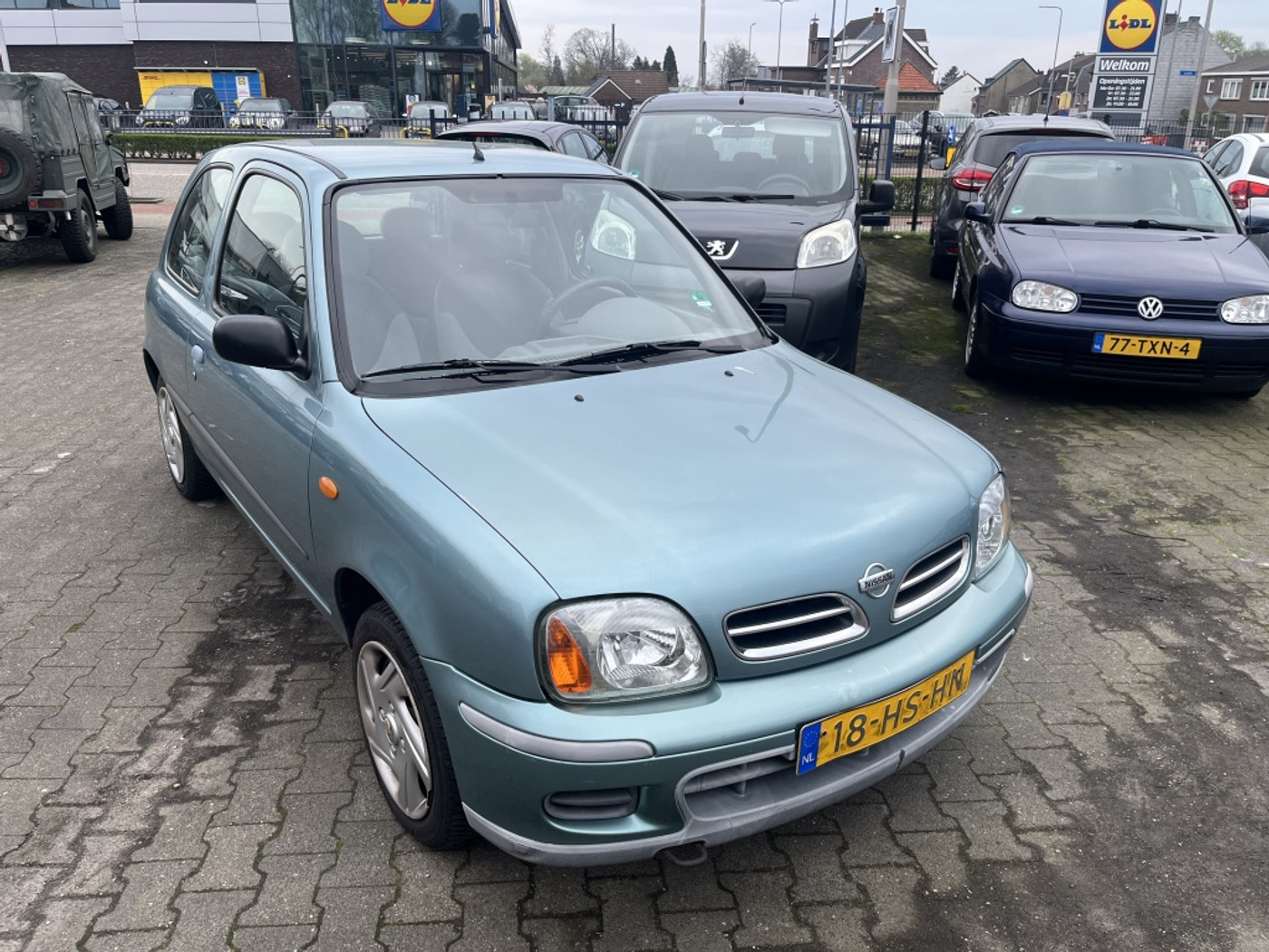 Nissan Nissan Micra GERESERVEERD !!!!!!!!!!!!!! 2001 - voorkant