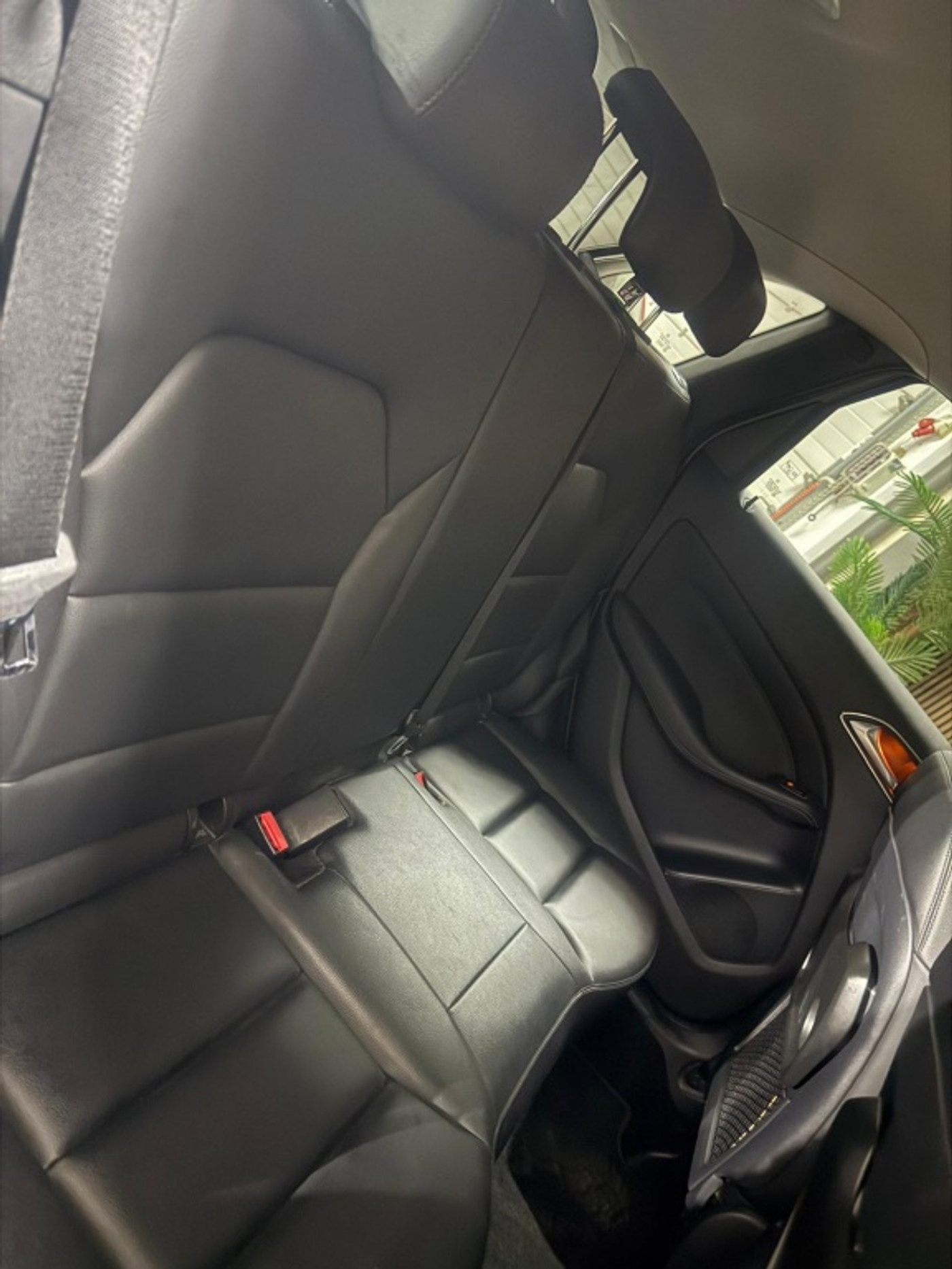 Foto van Mercedes-Benz B 180