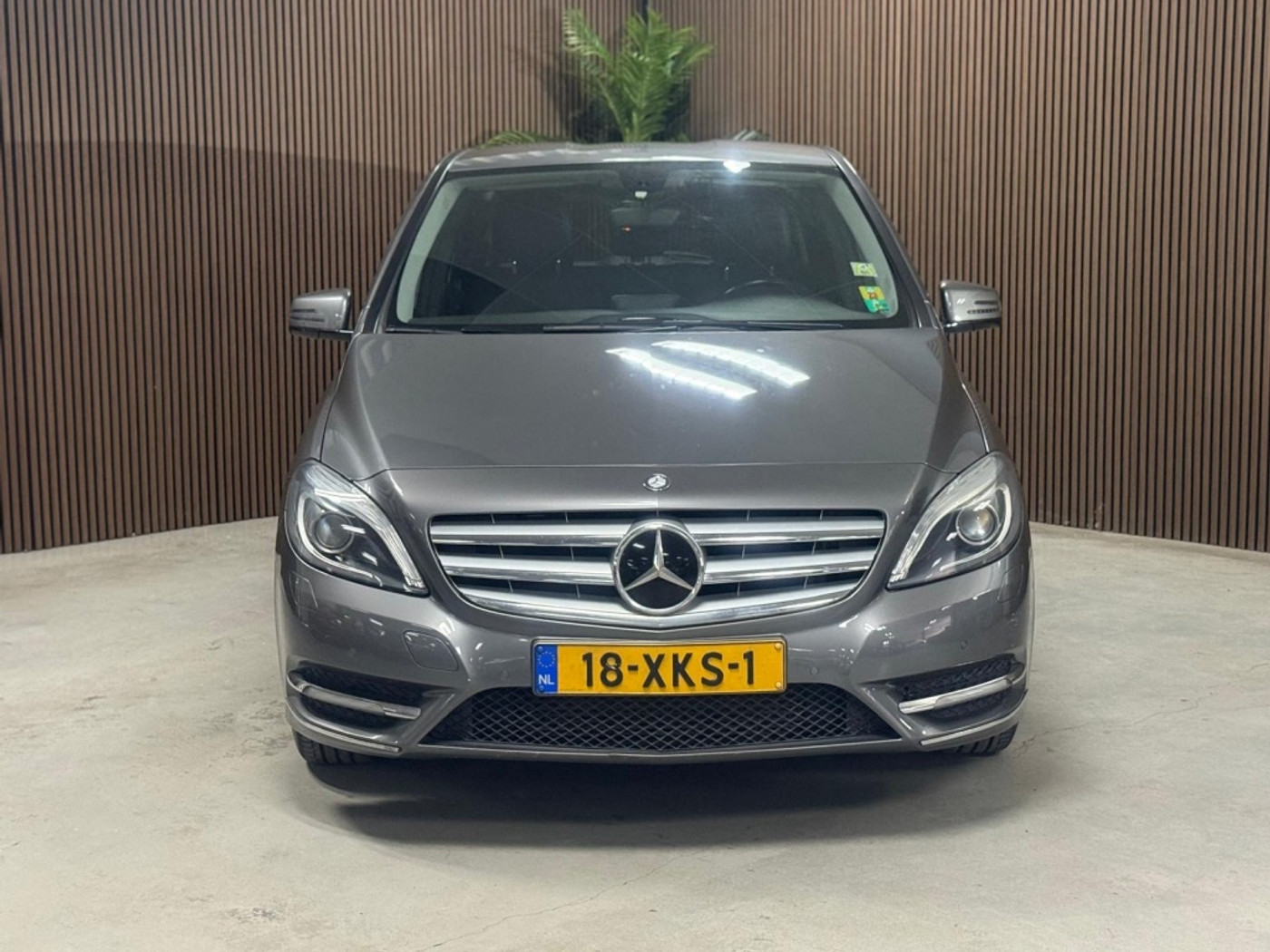 Foto van Mercedes-Benz B 180
