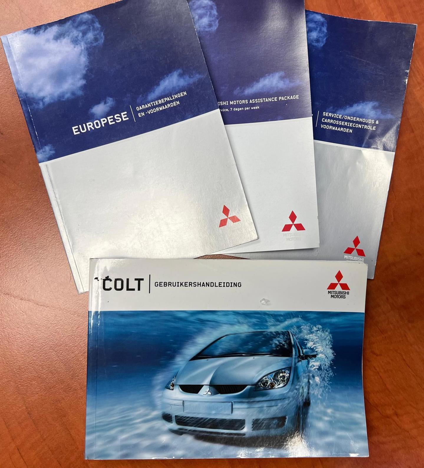 Foto van Mitsubishi Colt