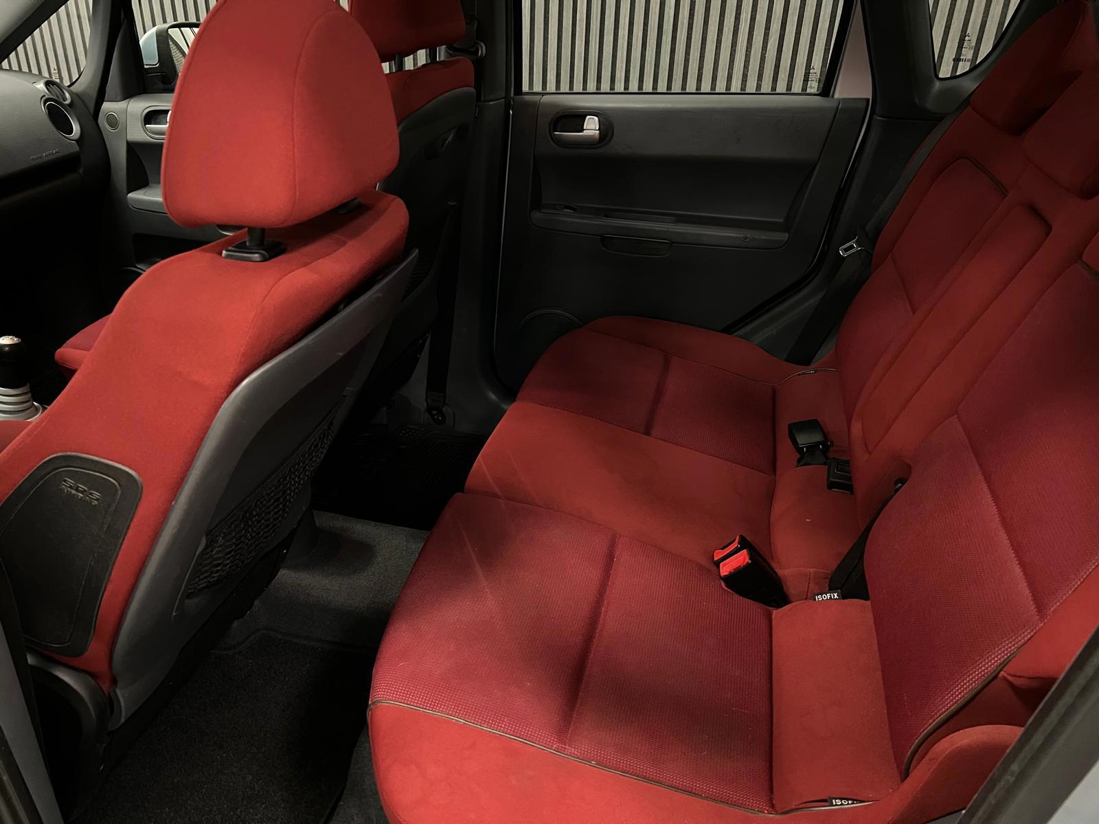 Foto van Mitsubishi Colt