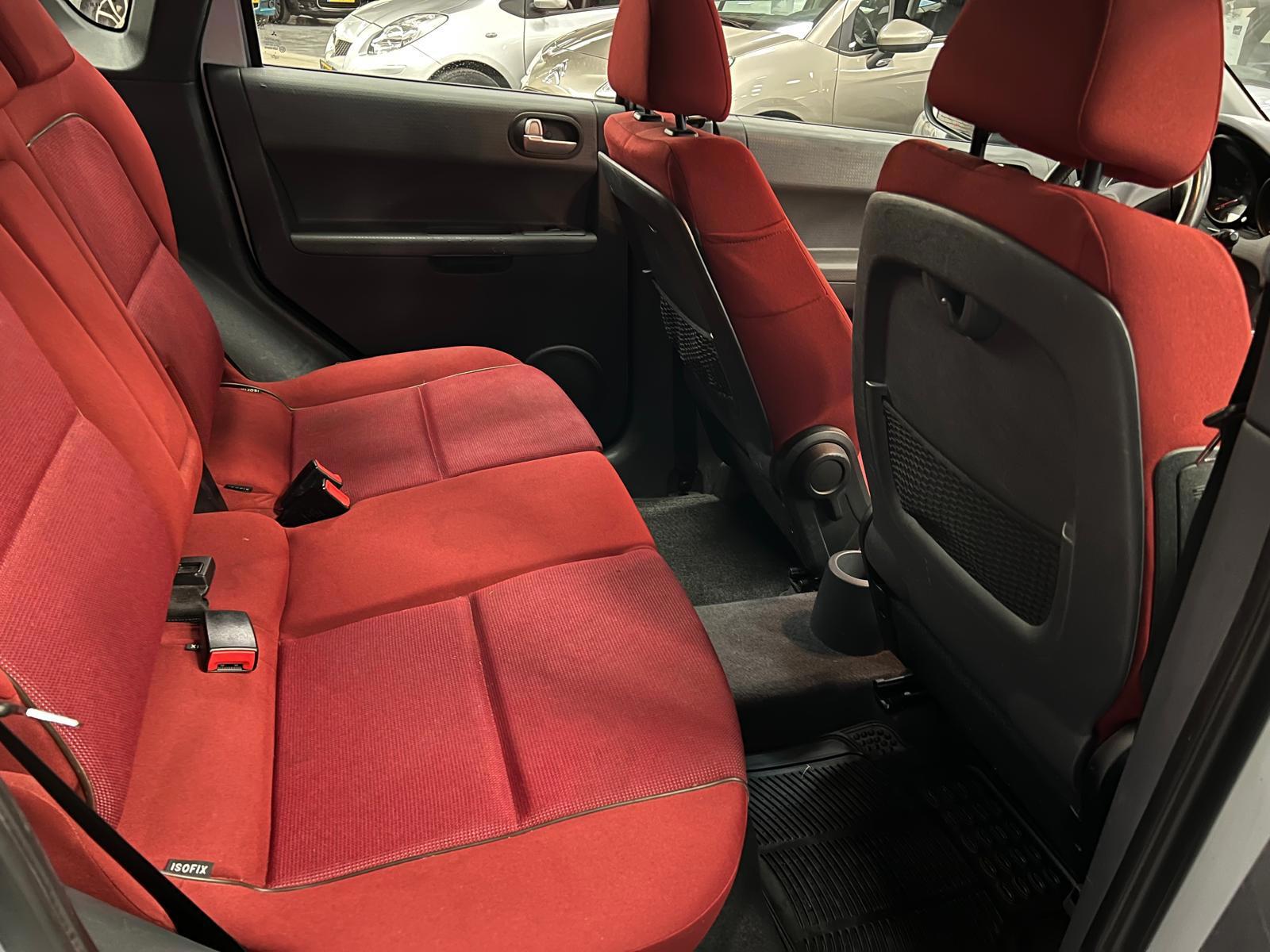 Foto van Mitsubishi Colt