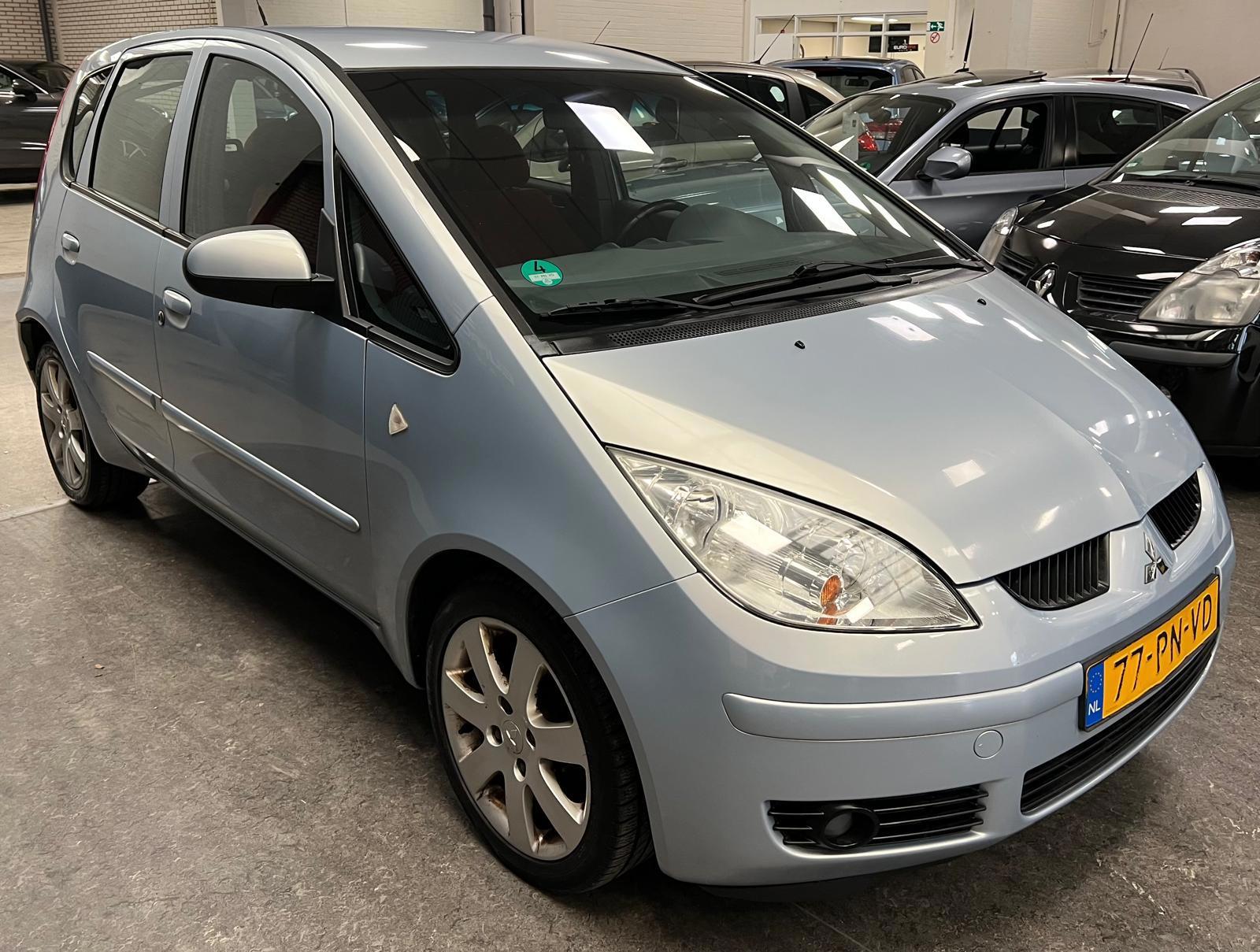 Foto van Mitsubishi Colt