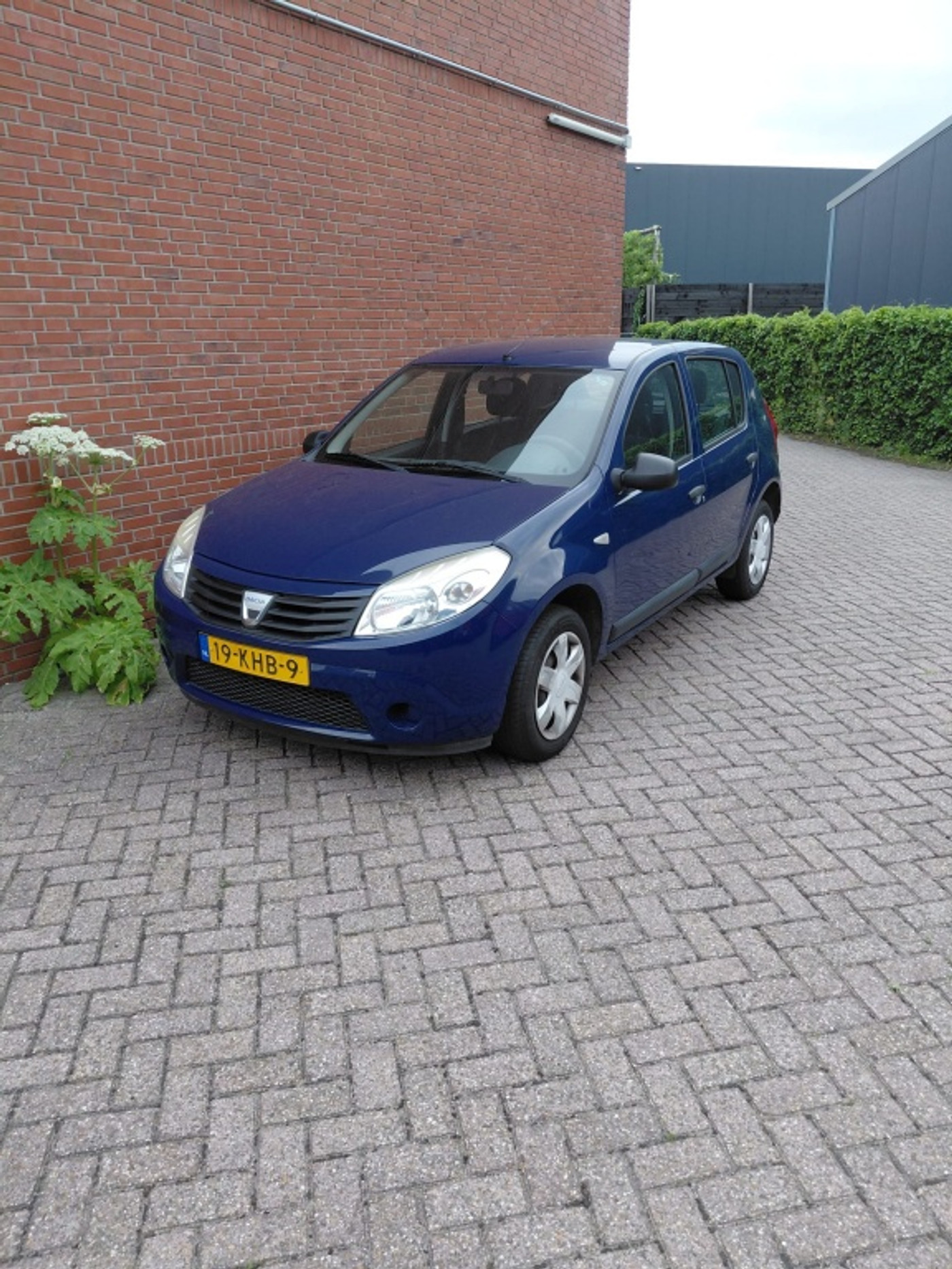 Dacia Sandero 1.2 Ambiance 2009 - voorkant
