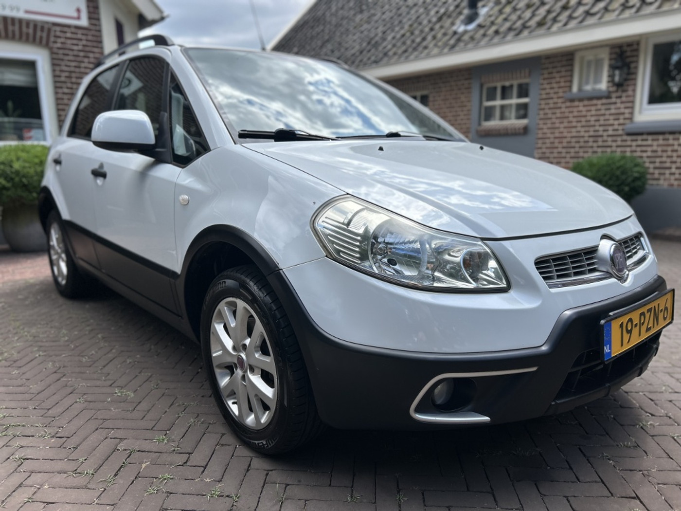Foto van Fiat Fiat Sedici