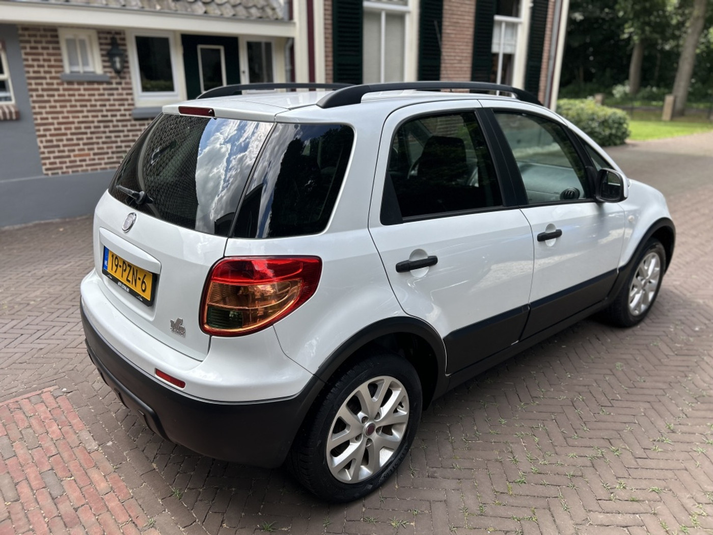 Foto van Fiat Fiat Sedici