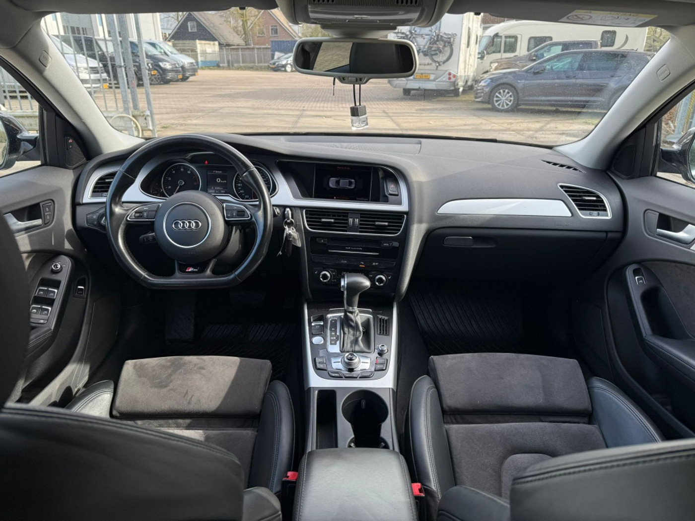 Foto van Audi A4 Limousine