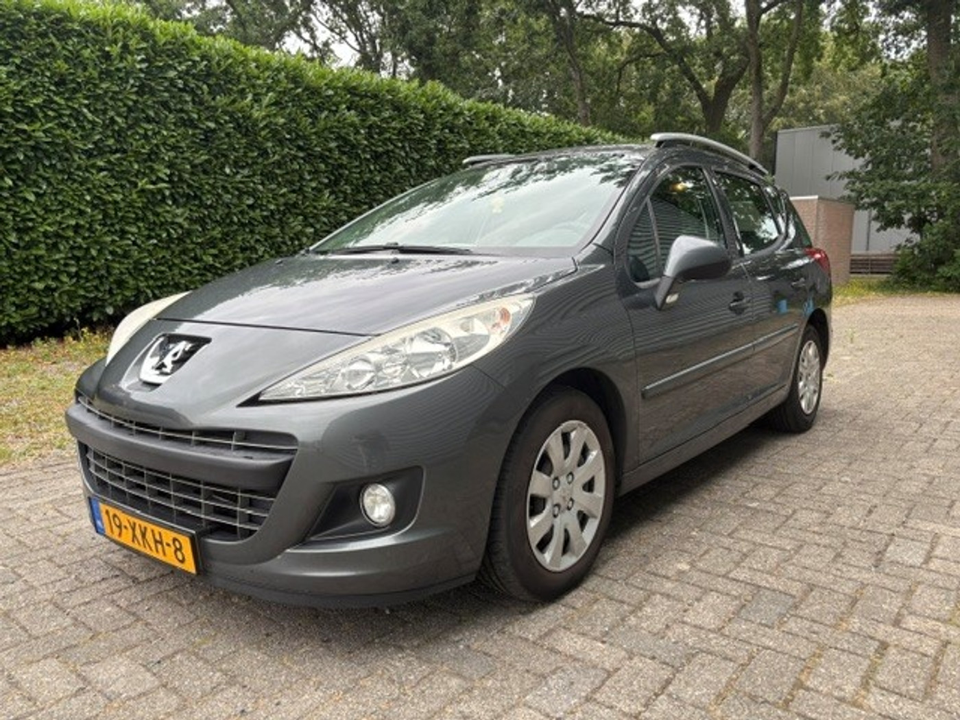 Peugeot 207 1.4 VTi Active 2012 - voorkant