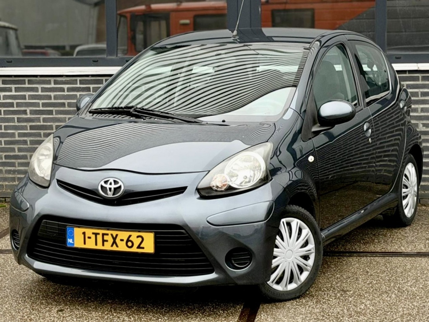 Toyota Toyota Aygo 1.0 VVT-i Comfort |Airco |Nieuwe APK |Stuurbkr 2013 - voorkant