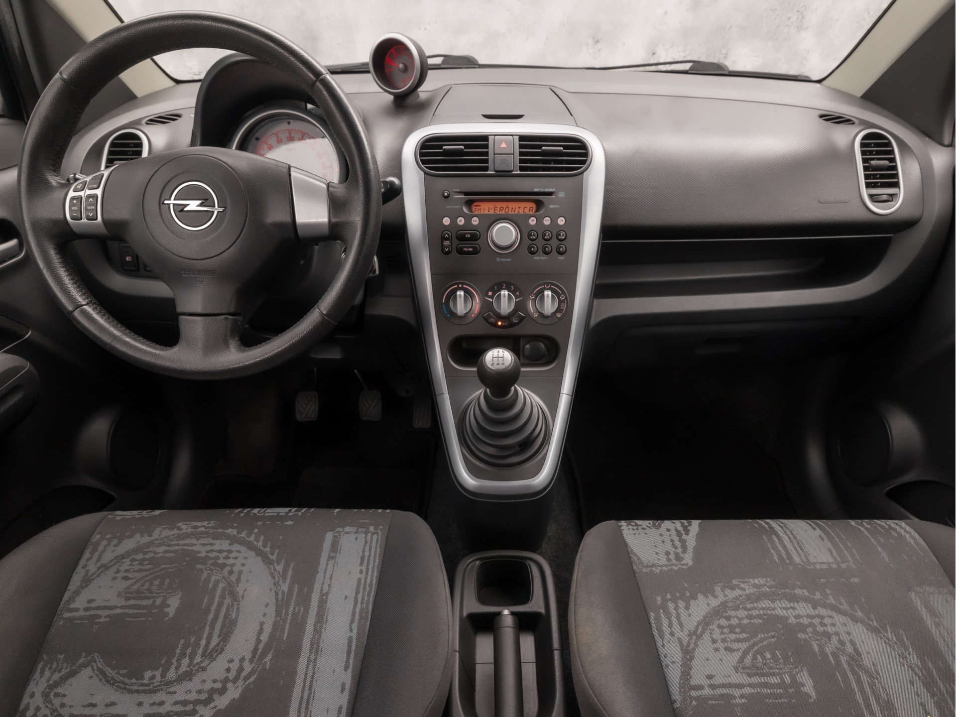 Foto van Opel Agila