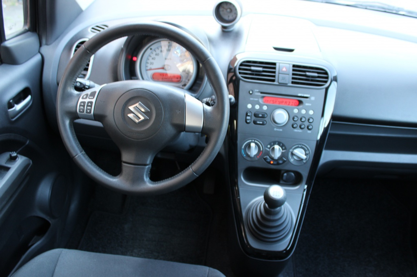 Foto van Suzuki Splash