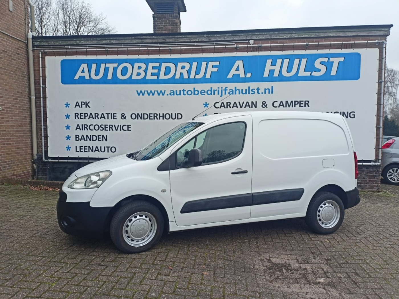 Peugeot Partner 120 1.6 HDI L1XR Pr+ 2011 - voorkant
