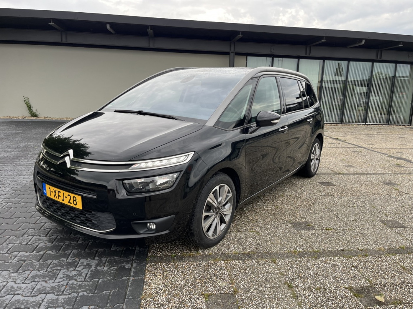 Citroen C4 Picasso 1.6 THP Business 7p Navi camera stoelmassage apk 2014 - voorkant