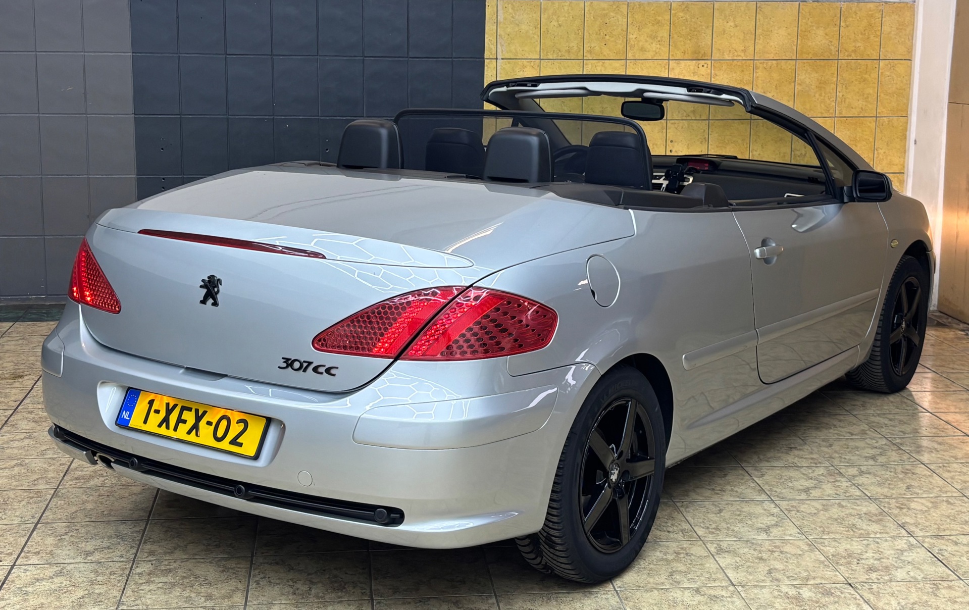 Peugeot 307 2.0-16V/CABRIO/AUTOMAAT/NW APK 2003 - voorkant