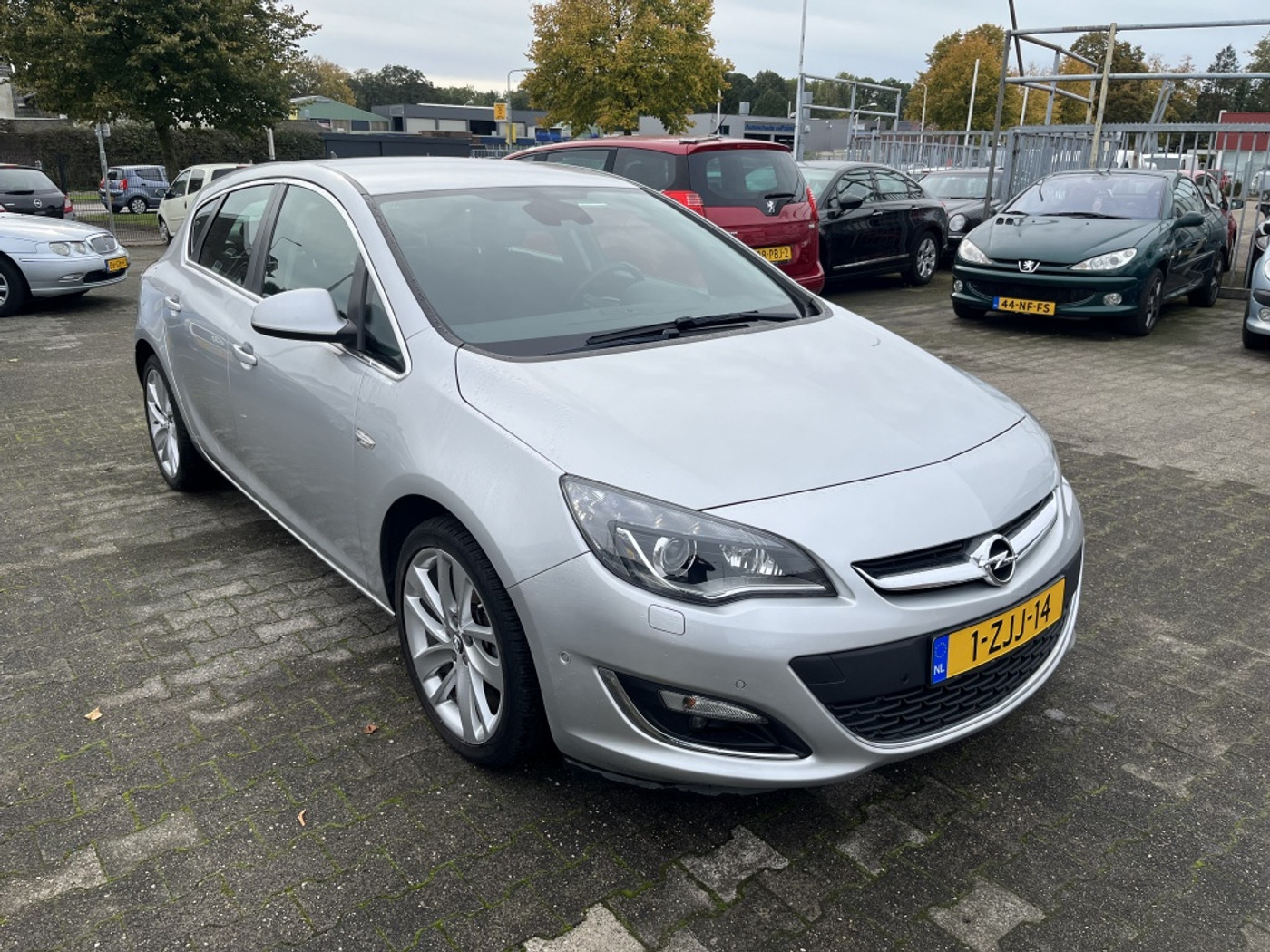 Opel Astra 1.4 Turbo Sport + OPC**BJ 2015 2015 - voorkant