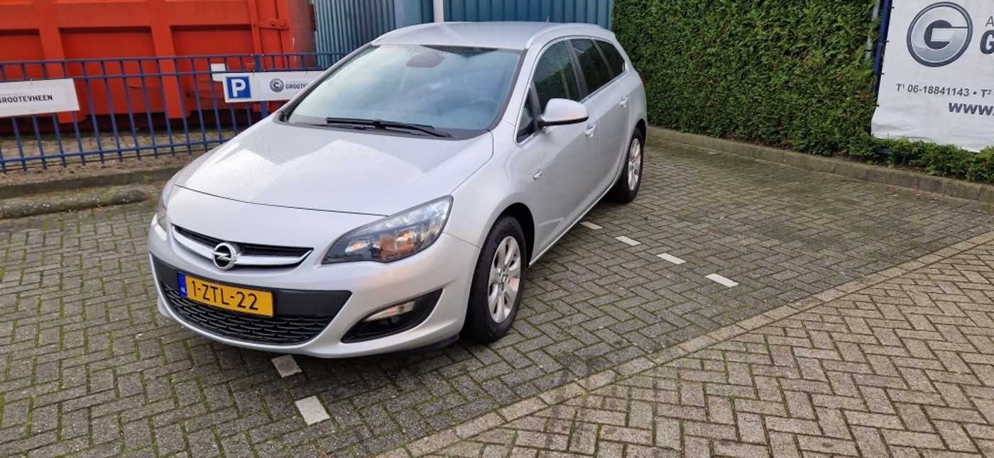 Foto van Opel Astra Sports Tourer