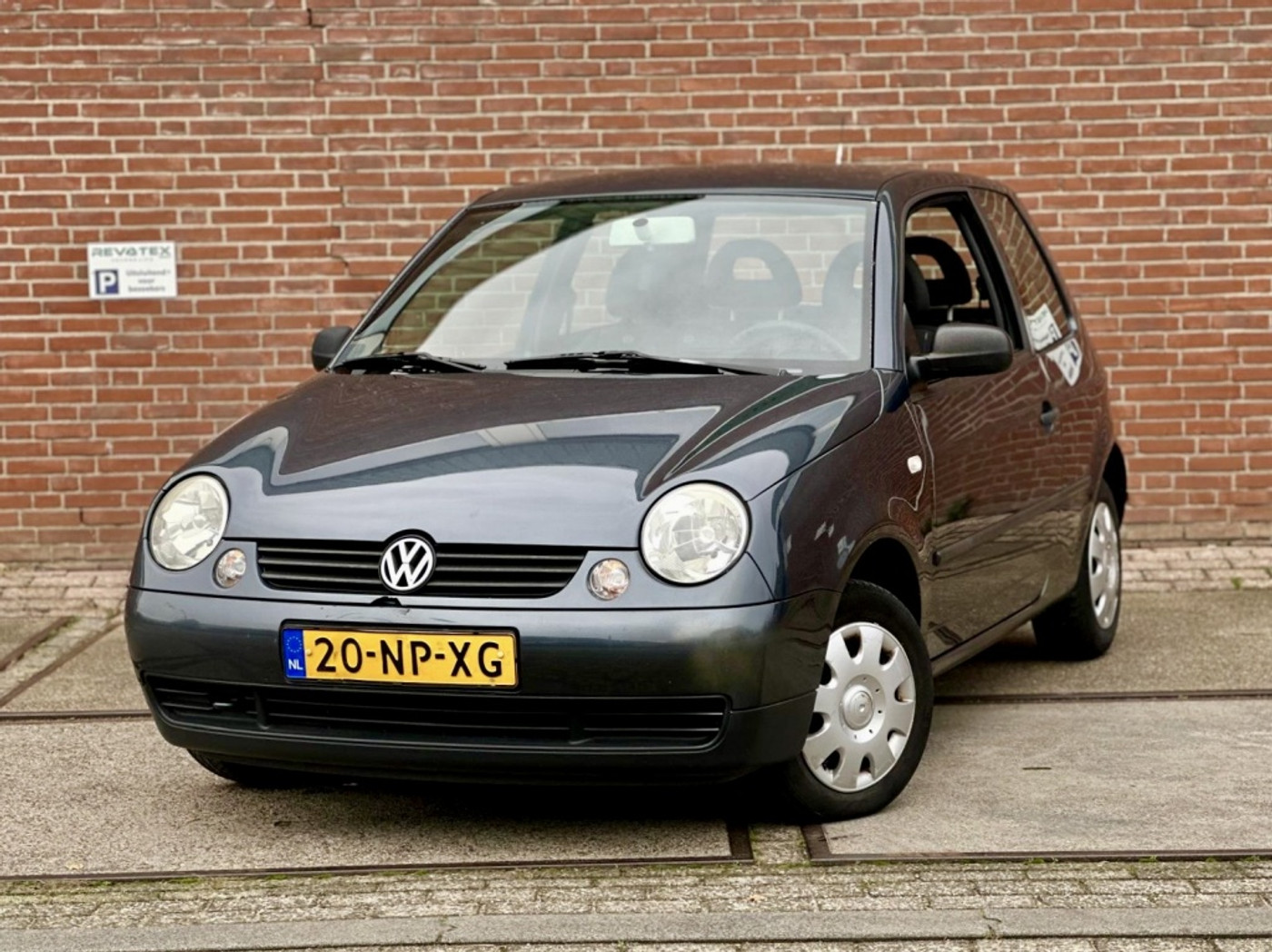 Volkswagen Lupo 1.4 Sportl |Stuurbkr |Nieuwe APK |NAP 2004 - voorkant