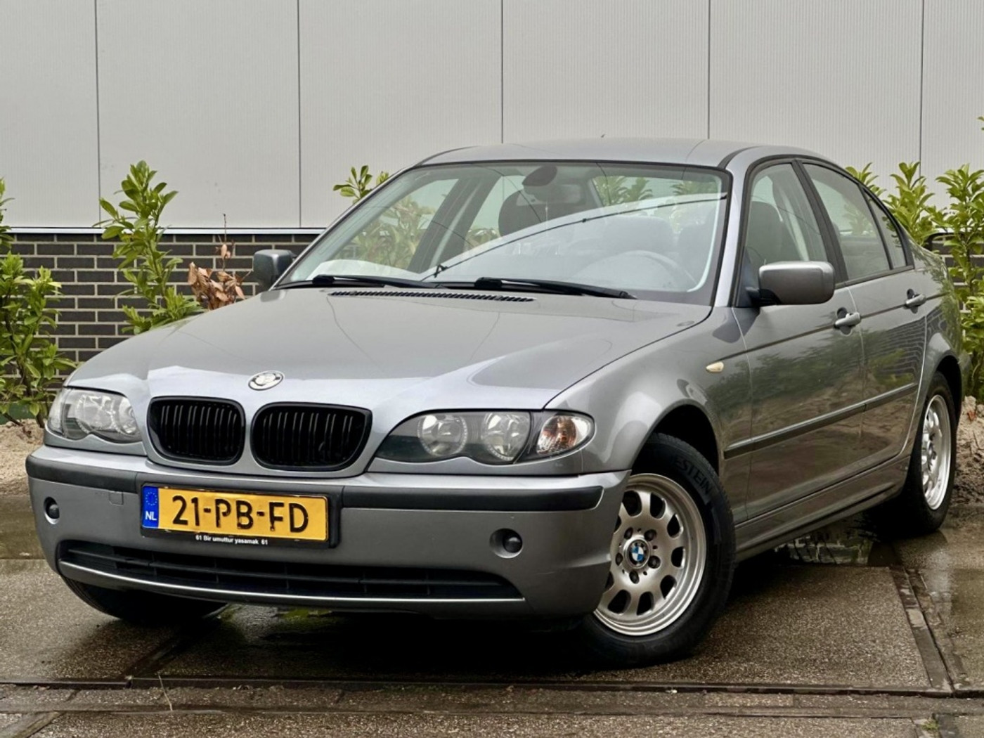 BMW 3er Reihe 316i Black&Silver II |Clima |CruiseC |Nieuwe APK 2004 - voorkant