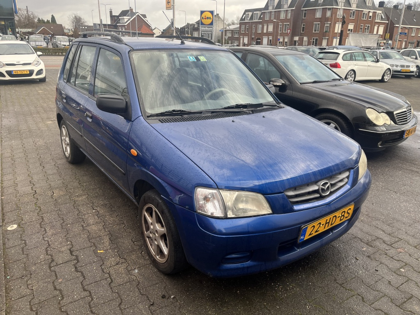 Mazda Mazda Demio GERESERVEERD !!!!!!!!!!!!!! 2002 - voorkant