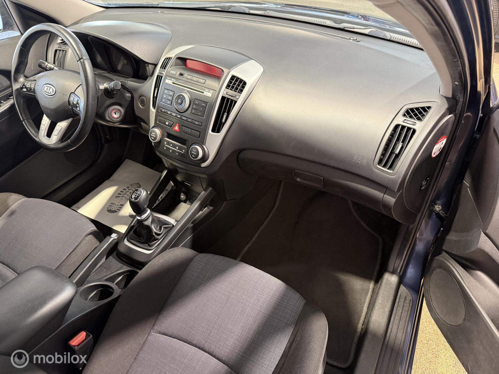 Foto van Kia Cee D